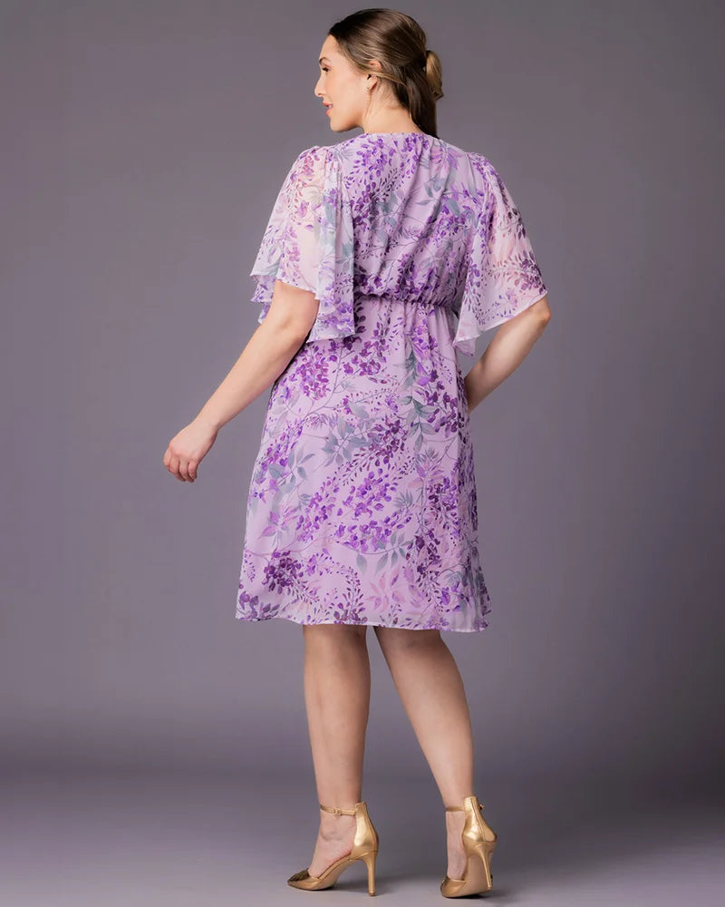 Wisteria Blooms V-Neck Knee-Length Chiffon Casual Floral Wrap Plus Size Dress Kiyonna 12191302