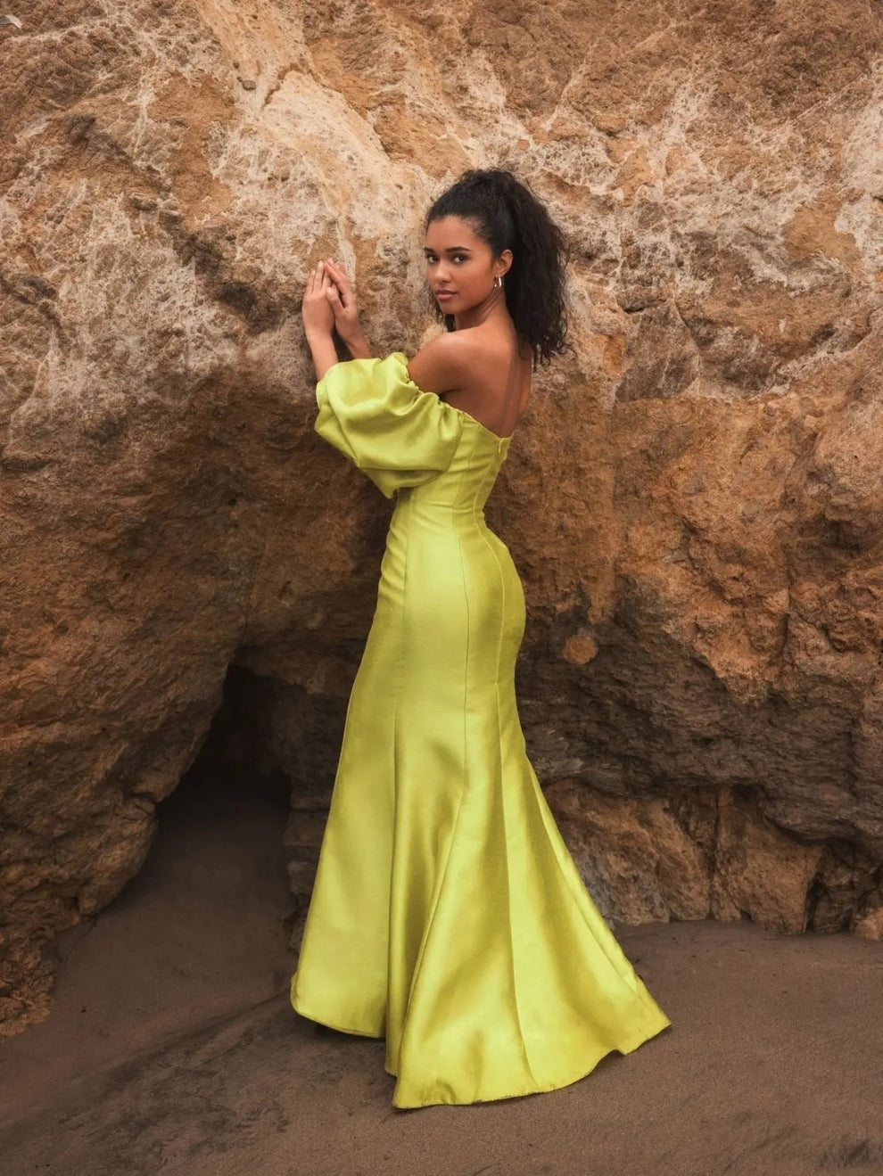 Strapless Curved Neck Floor-Length Satin Formal Mermaid Mac Duggal 9950677P