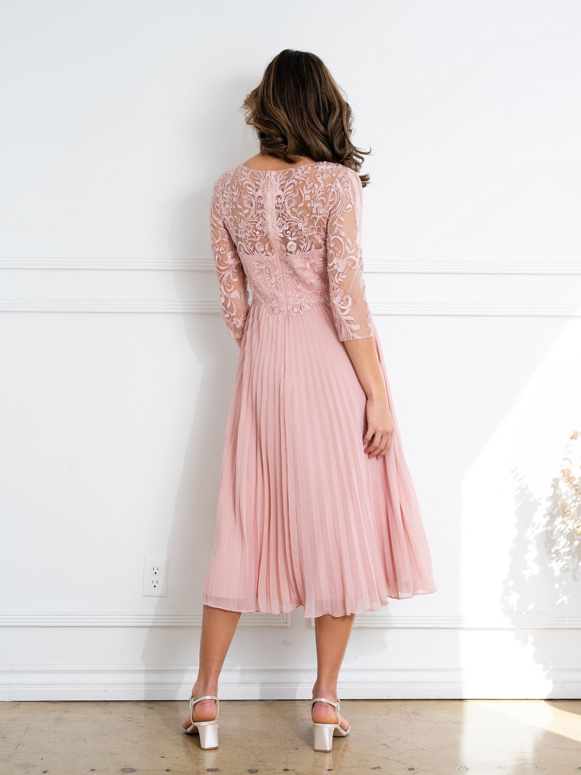 Mother of the Bride Dresses Short Pleated Lace Mother of the Bride Midi Dress Dusty Rose