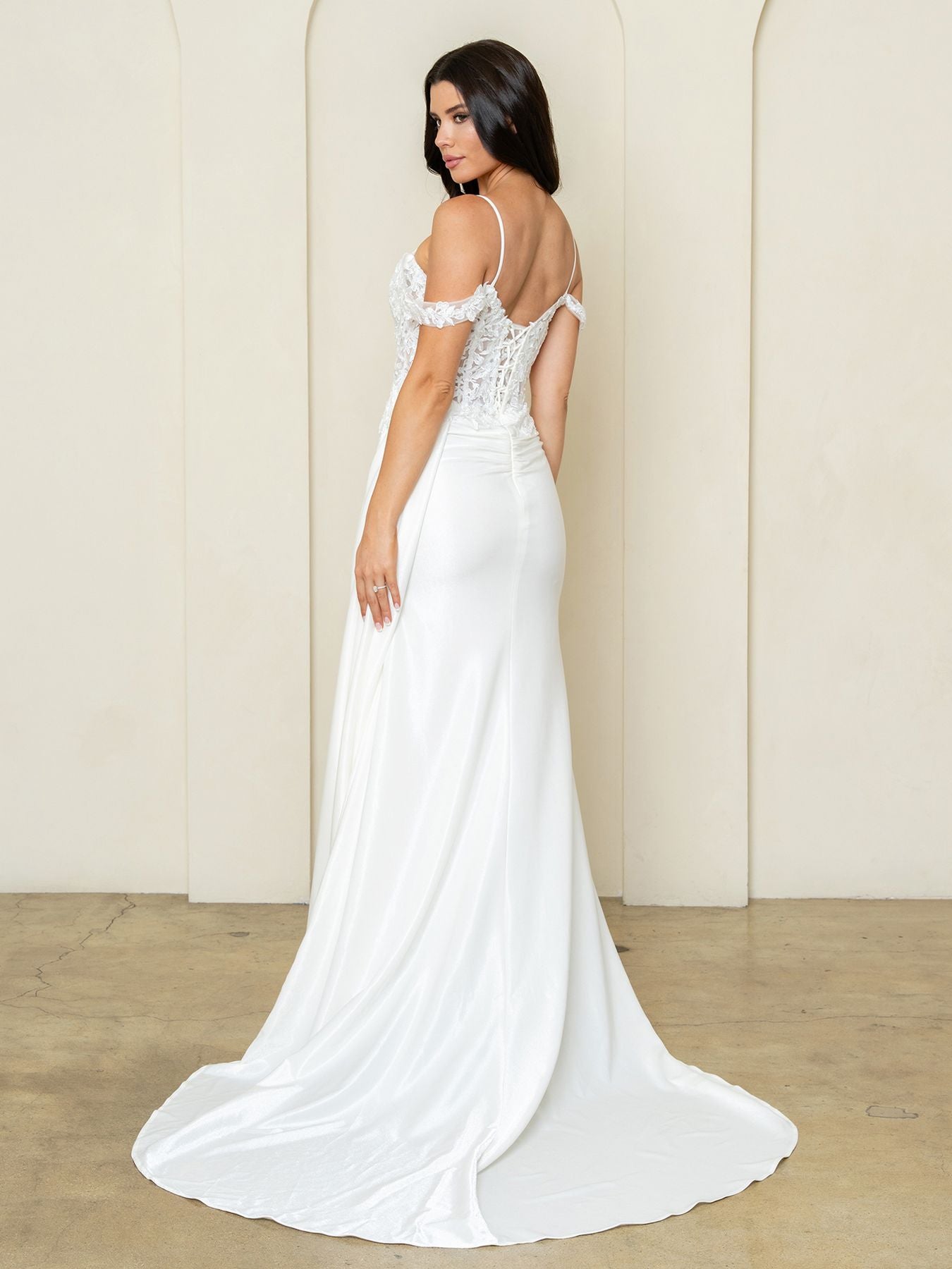 Wedding Dresses Fitted Long Corset Lace Bridal Wedding Dress Eva Fashion 5308 Off White