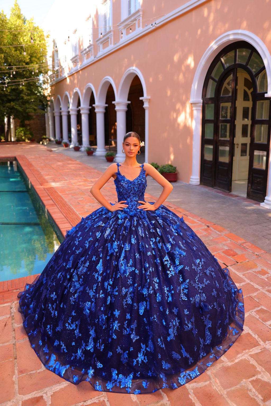 Quinceniera Dresses Beaded Long Lace Ball Gown Quinceanera Dress Royal Blue