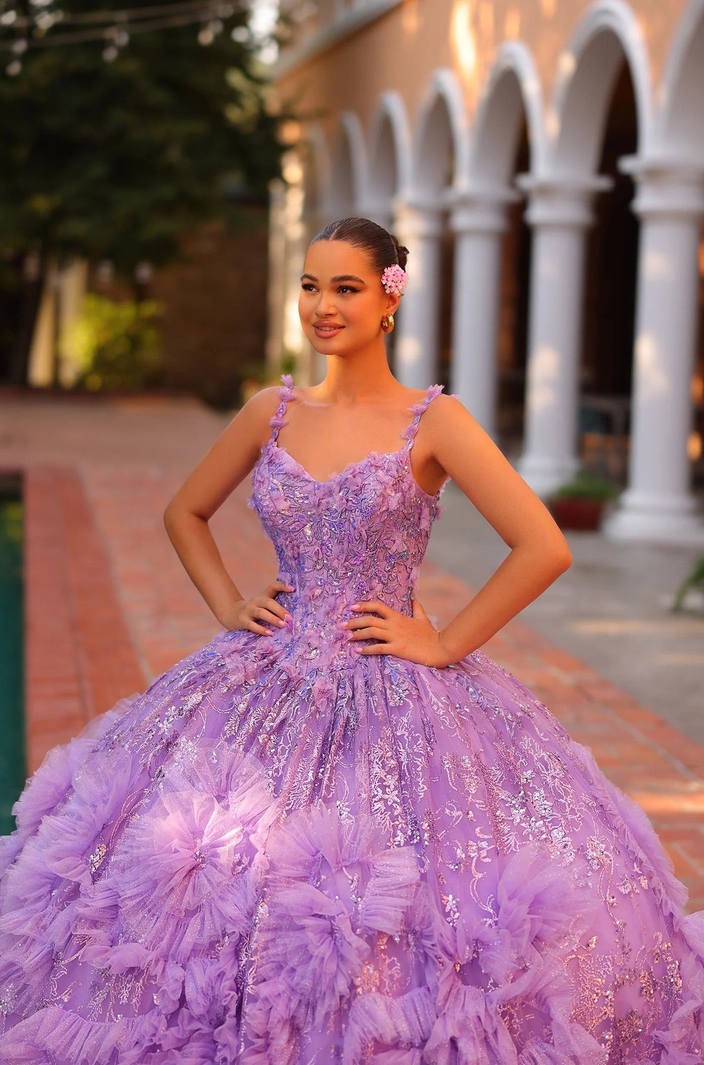 Quinceniera Dresses Ball Gown Long 3D Floral Applique Detachable Cape Quinceanera Dress Lilac