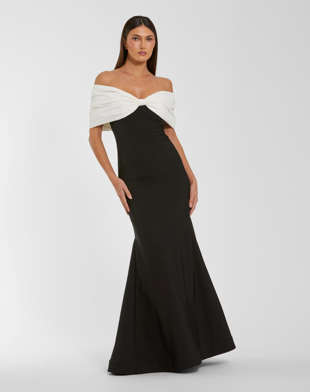 Off-the-Shoulder Floor-Length Jersey Formal Mermaid Mac Duggal 56232
