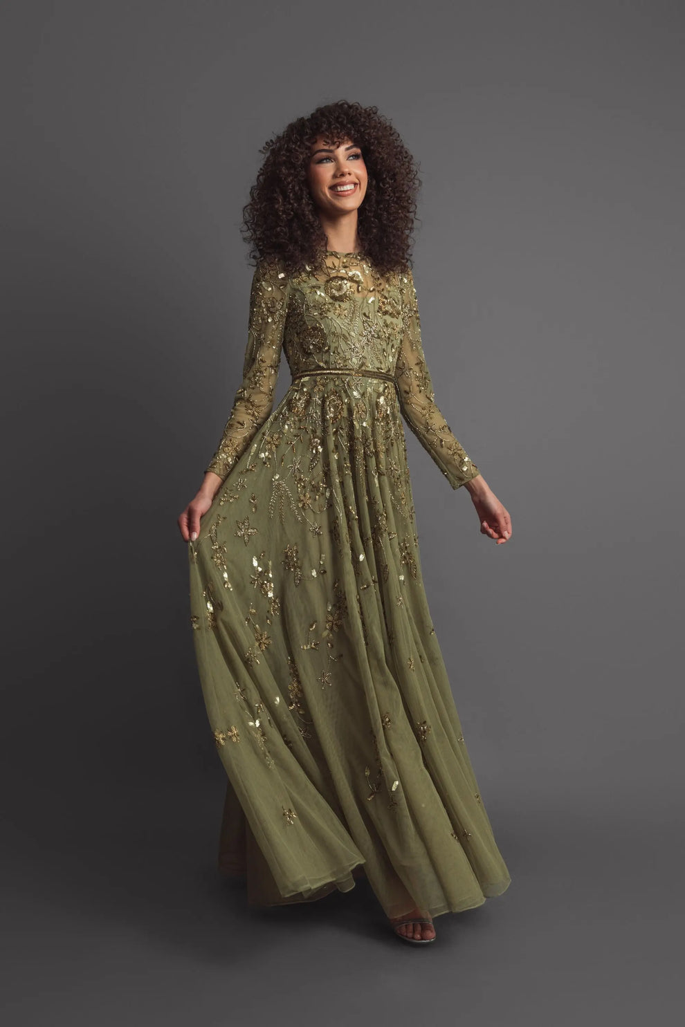 Mac Duggal - Light Purple Long Sleeve Hand Embellished Floral A-line Gown - US 8 Mac Duggal - Light Purple Long Sleeve Hand Embellished Floral A-line Gown - US 8