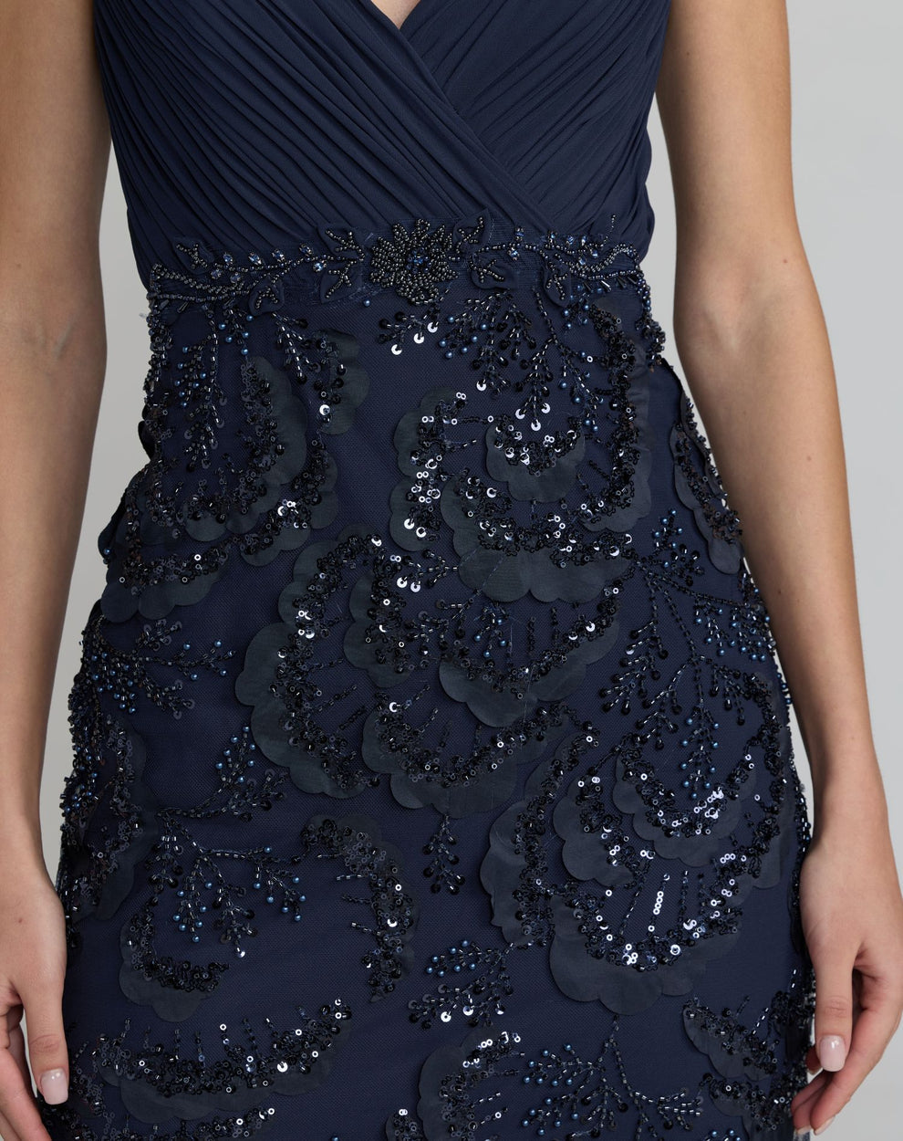 V-Neck Floor-Length Tulle Formal Sheath Mac Duggal 9969022P
