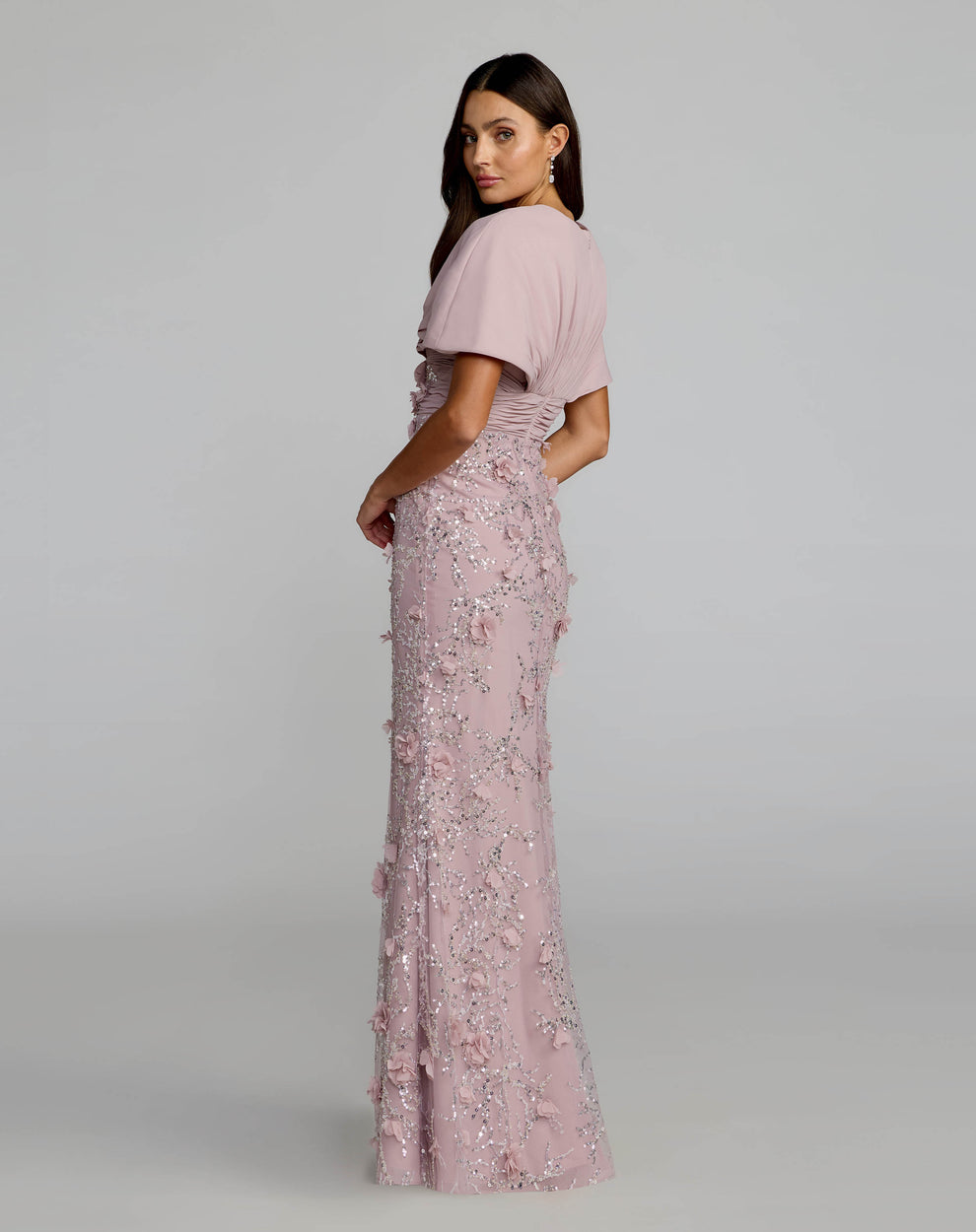 V-Neck Floor-Length Lace Formal Sheath Mac Duggal 69125