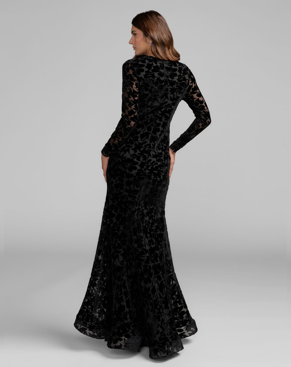 Crew/High-Neck Floor-Length Velvet Formal Mermaid Mac Duggal 69323