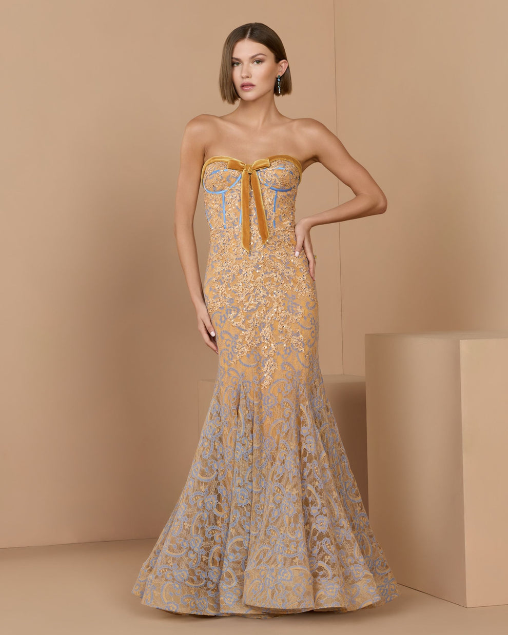 Strapless Curved Neck Floor-Length Lace Prom Mermaid Mac Duggal 79459