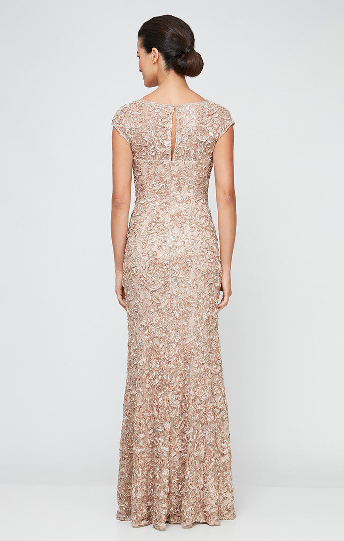 fitted lace wedding dress Amazon.com: Metallic Foil Knit Cap Sleeve Godet Gown/Dress-Alabaster-0 :  Clothing, Shoes & Jewelry main image 0