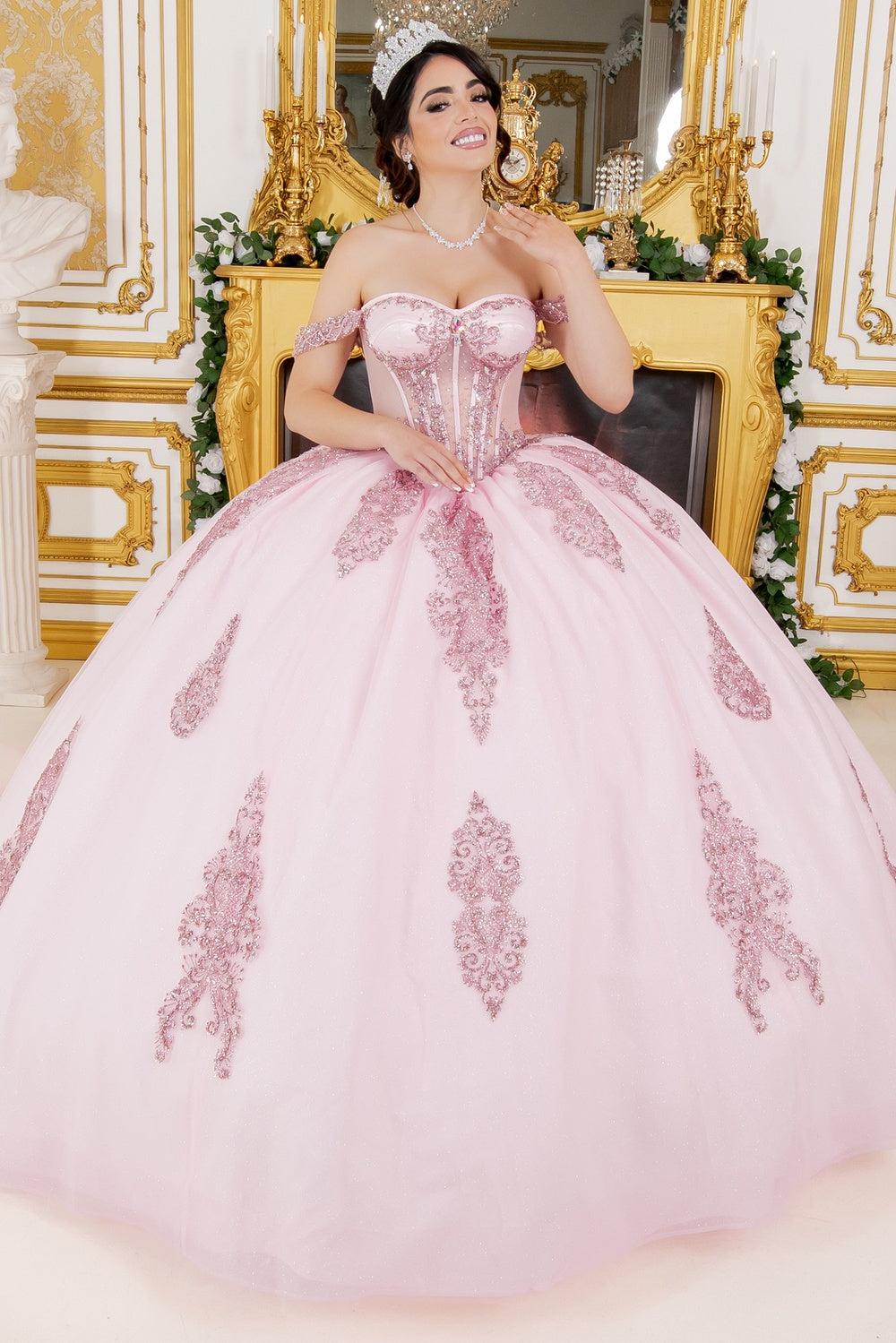 Quinceniera Dresses Long Quinceanera Dress Lace Applique Ball Gown Pink