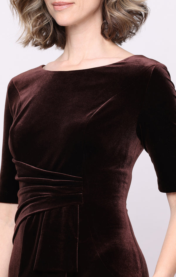 Alex Evenings 81911012 Bateau Floor-Length Velvet Mother of the Bride Sheath/Column