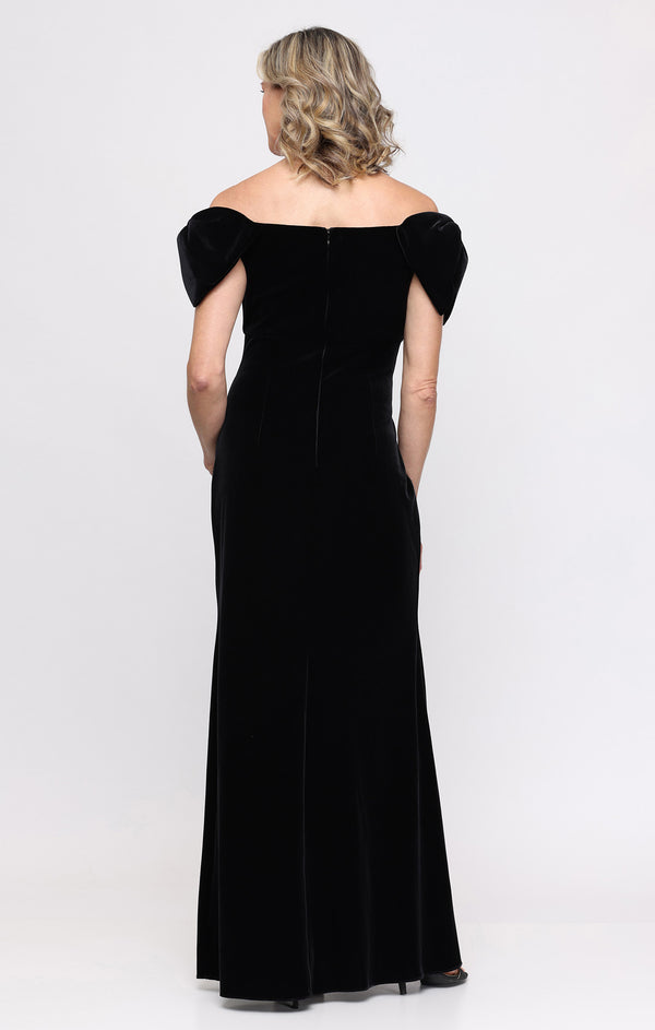 Alex Evenings 81911015 Off-the-Shoulder Floor-Length Velvet Formal Sheath/Column