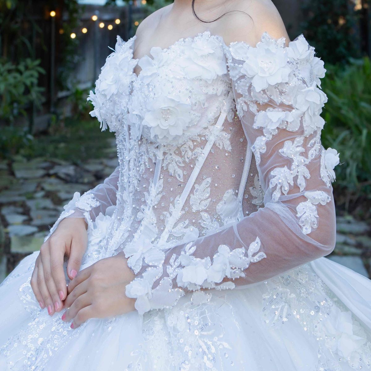 Quinceniera Dresses Beaded Floral Applique Long Ball Gown Quinceanera Dress Cinderella Couture 8325J Off White