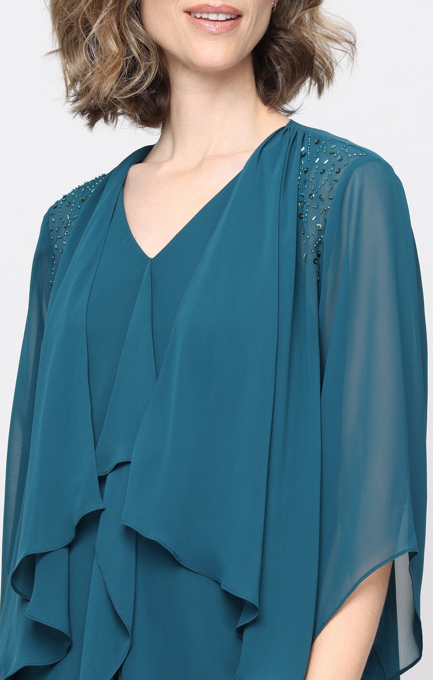 Mallard SL Fashions 9170761 V-Neck Knee-Length Chiffon Cocktail Dress Capelet