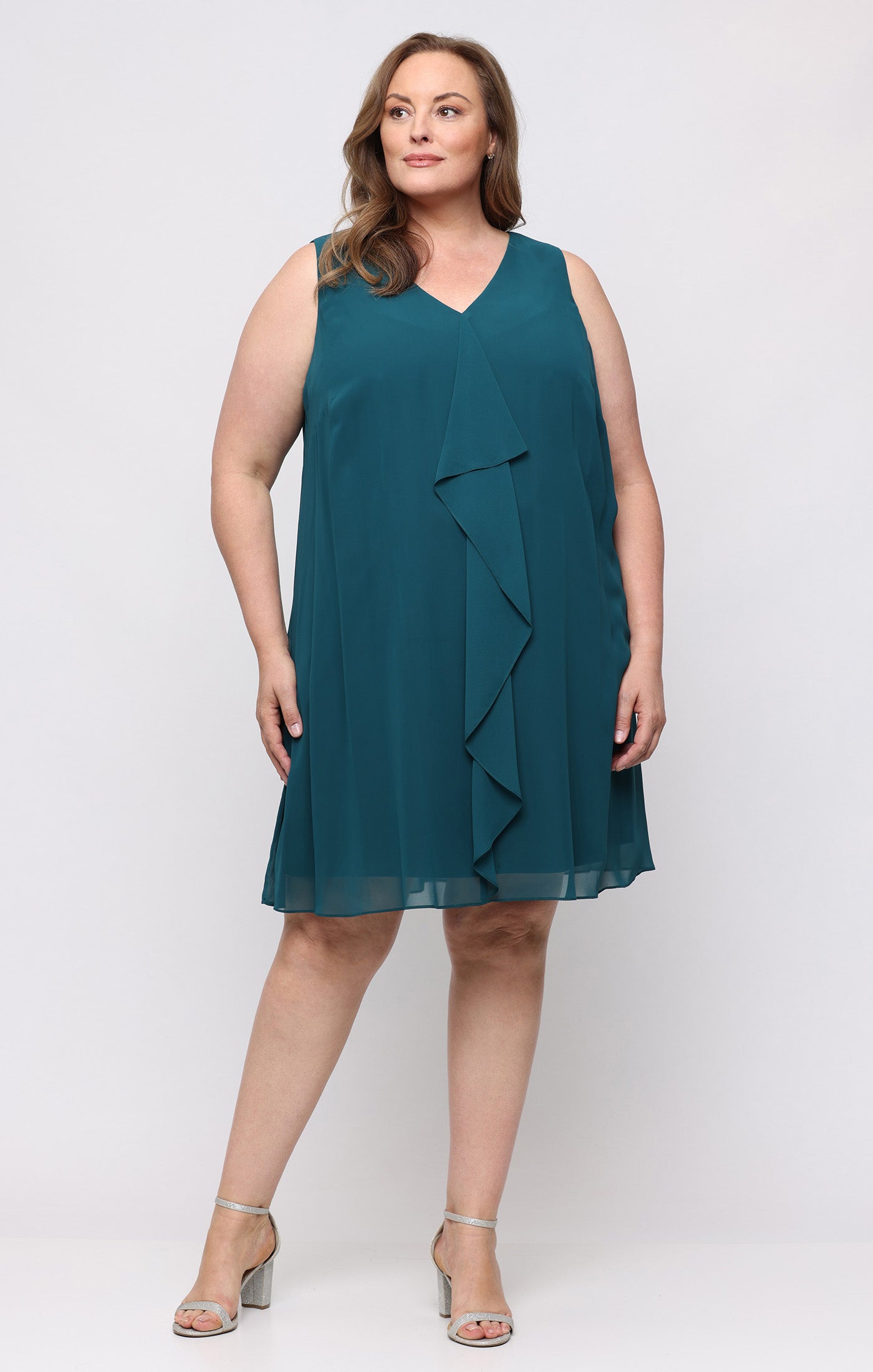 Mallard SL Fashions 9470761 V-Neck Knee-Length Chiffon Cocktail Dress Beaded
