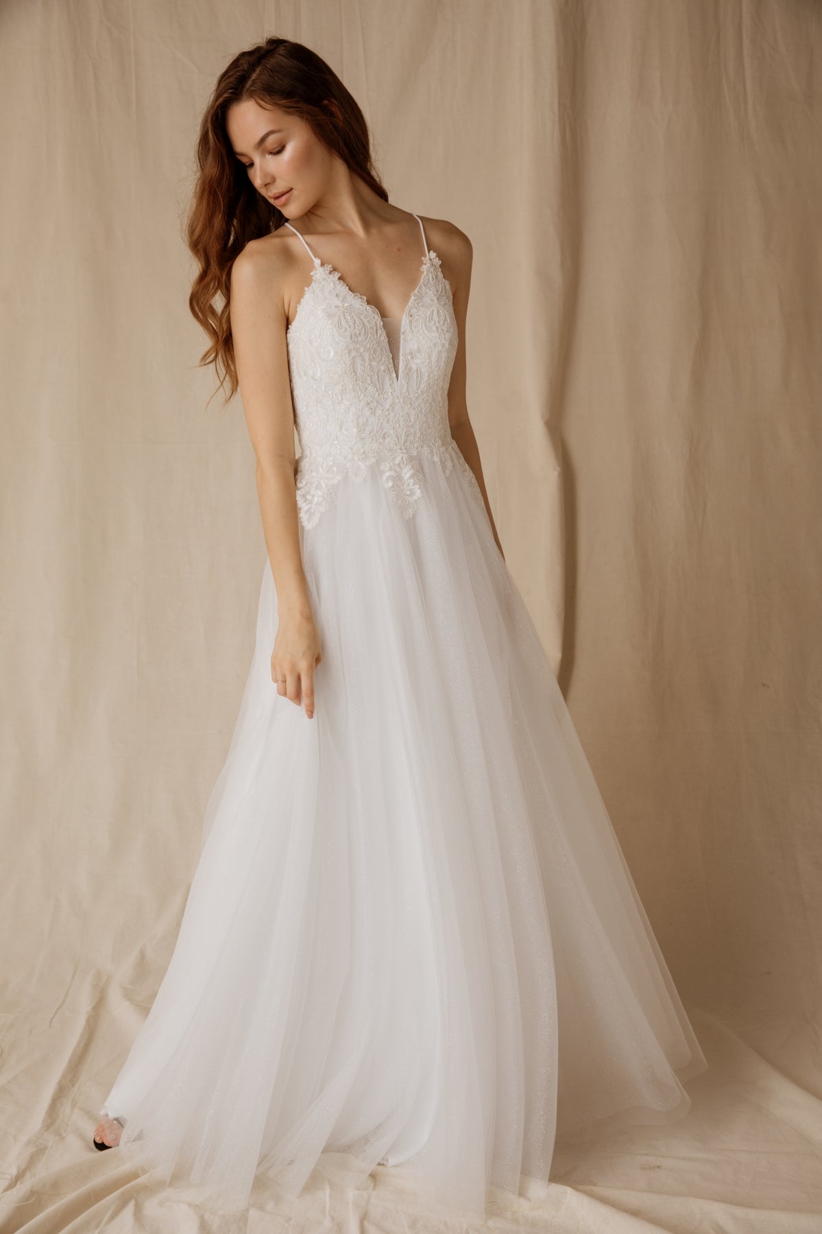 Wedding Dresses Lace Applique Long A Line Wedding Dress Eureka Fashion 9901 Off White