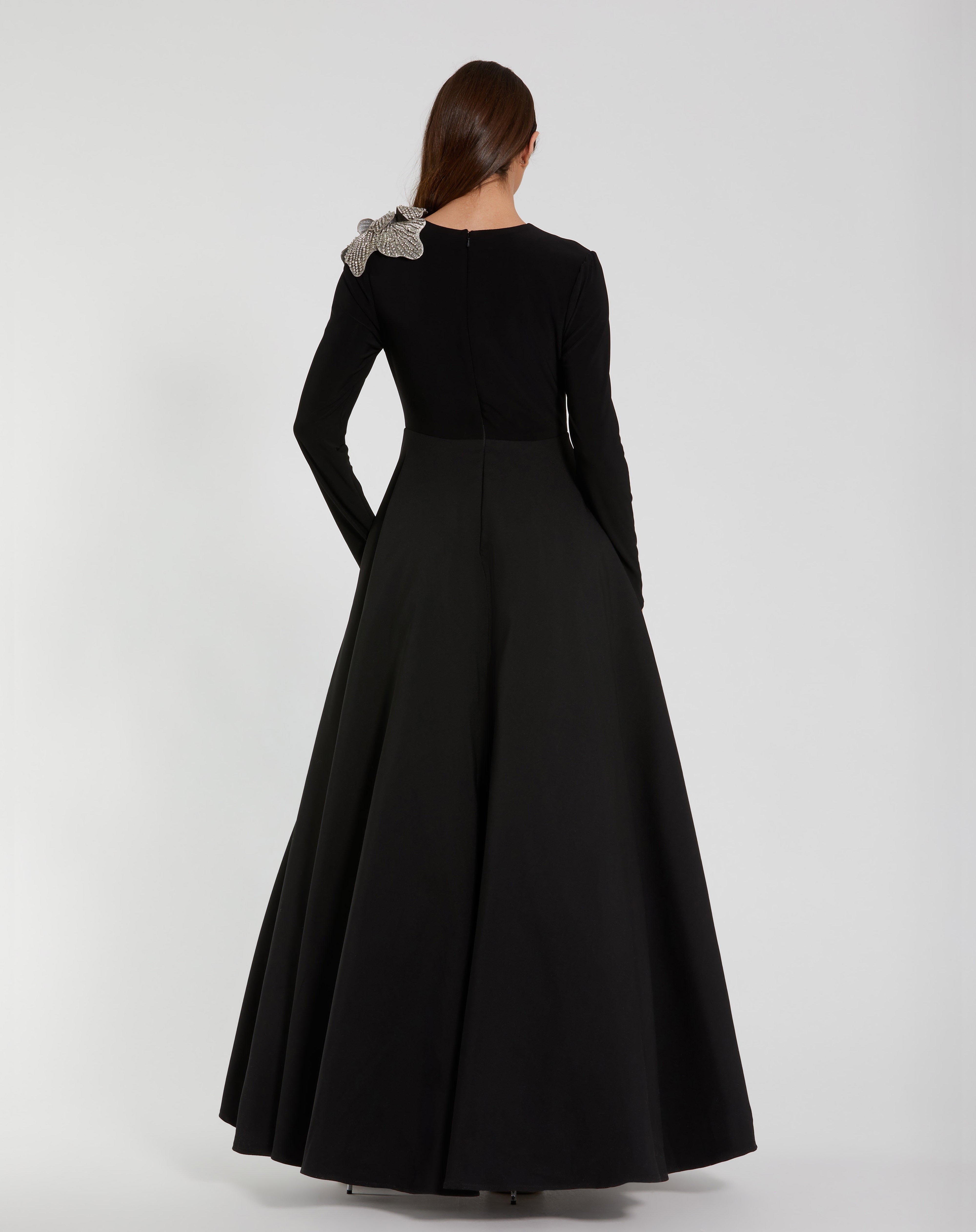 Black Crew Neck Floor-Length Mikado Formal Beaded Dress Mac Duggal 9911832P