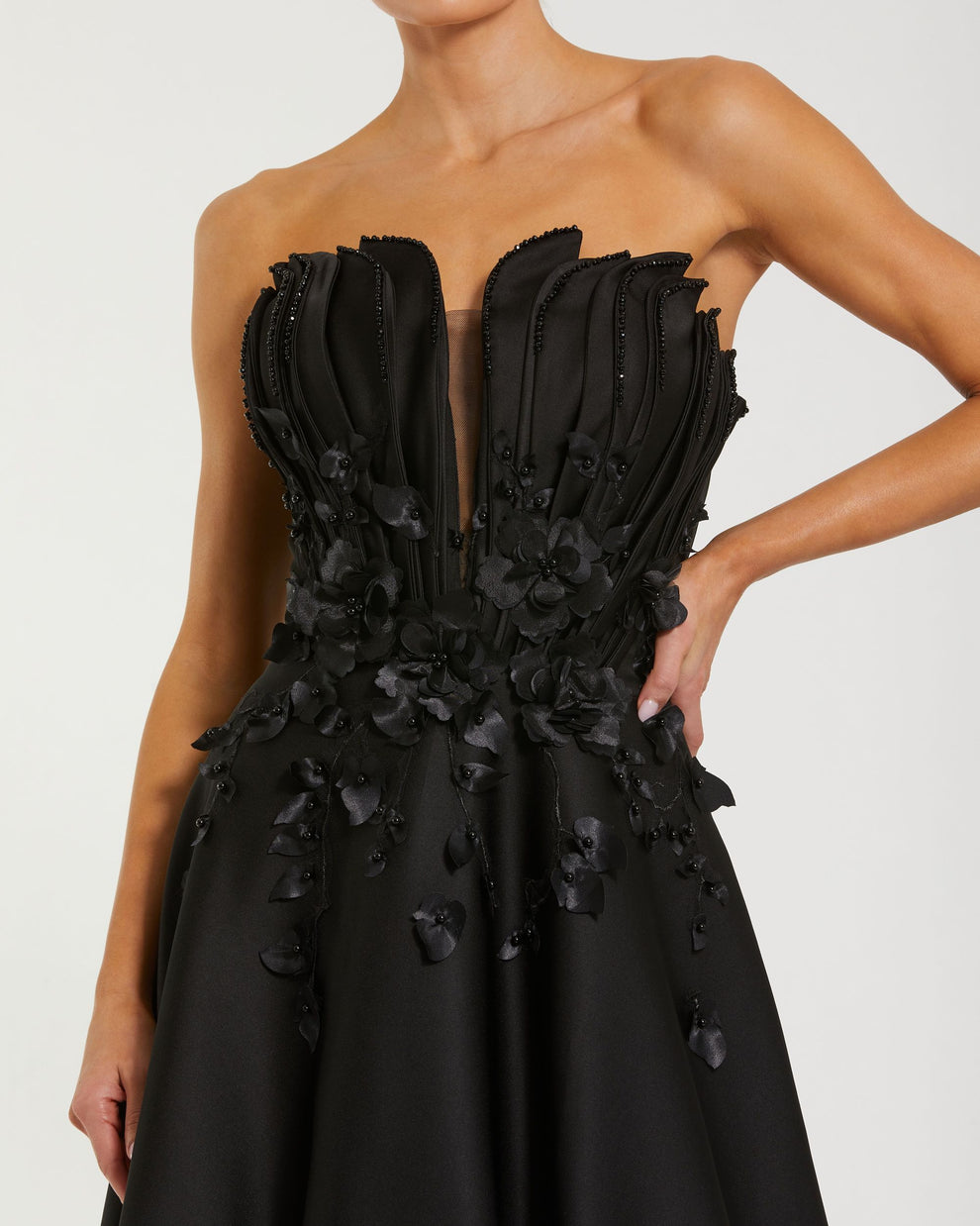 Strapless Curved Neck Floor-Length Satin Prom Ball Gown Mac Duggal 9937134P
