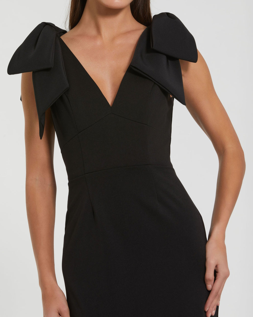 V-Neck Midi Crepe Formal Sheath Mac Duggal 9949954P