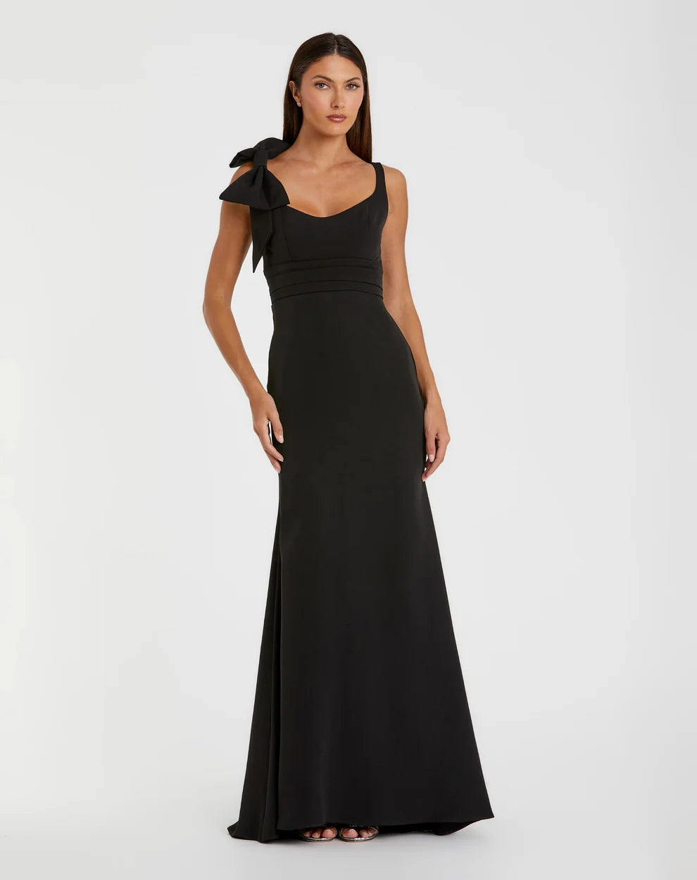 Black Scoop Neck Floor-Length Crepe Formal Bow Dress Mac Duggal 9949964P