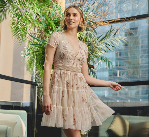 Adrianna Papell AP1E212038 V-Neck Mini Tulle Cocktail Beaded Dress