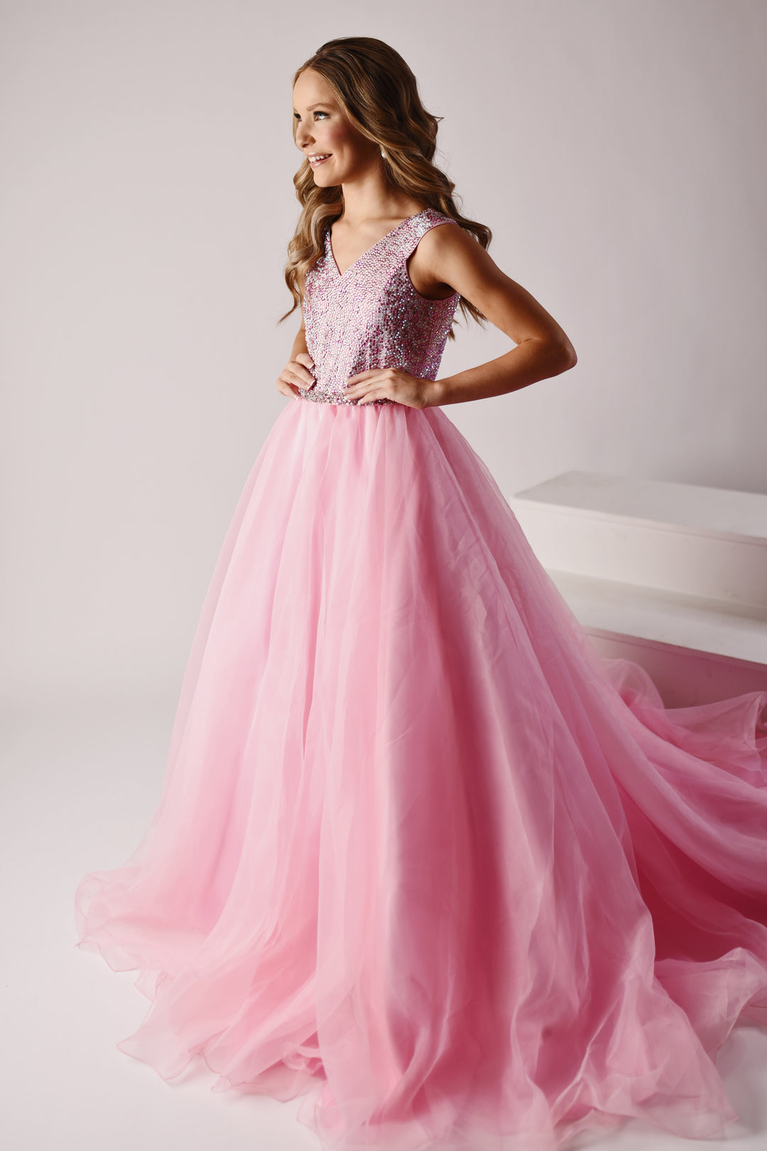 V-Neck Floor-Length Tulle Prom Ball Gown Ava Presley 27724