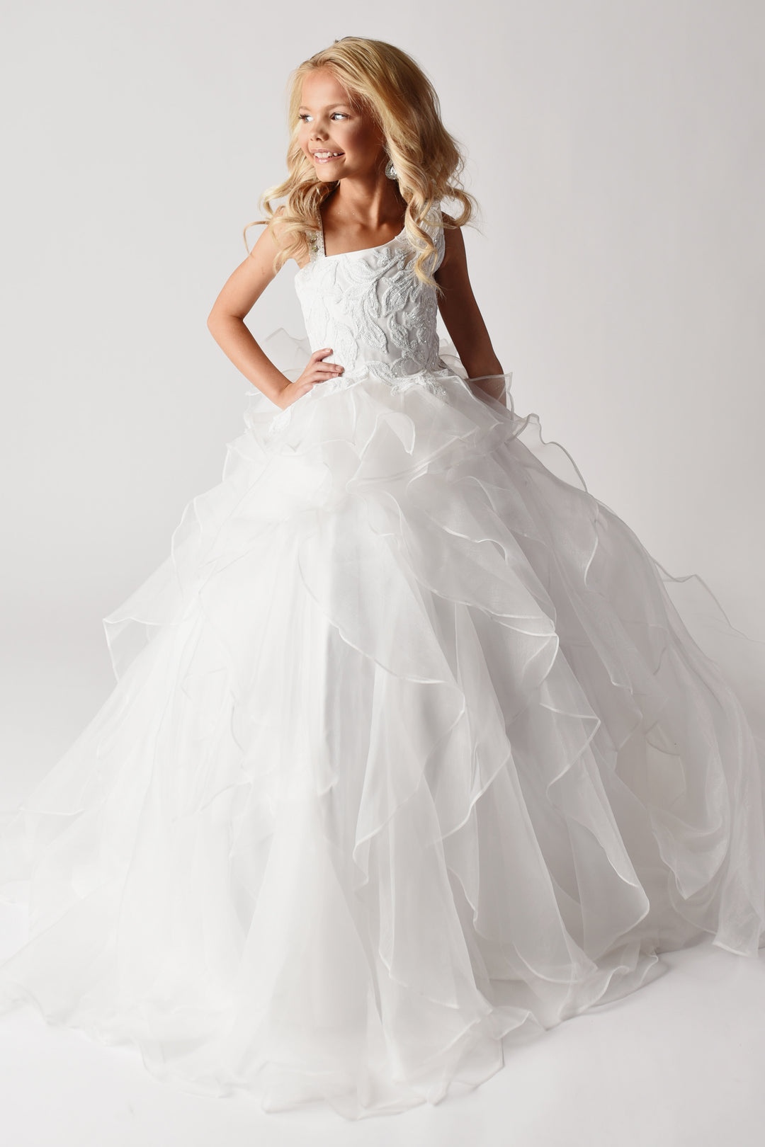 Scoop Floor-Length Organza Special Occasion Ball Gown Ava Presley 27726