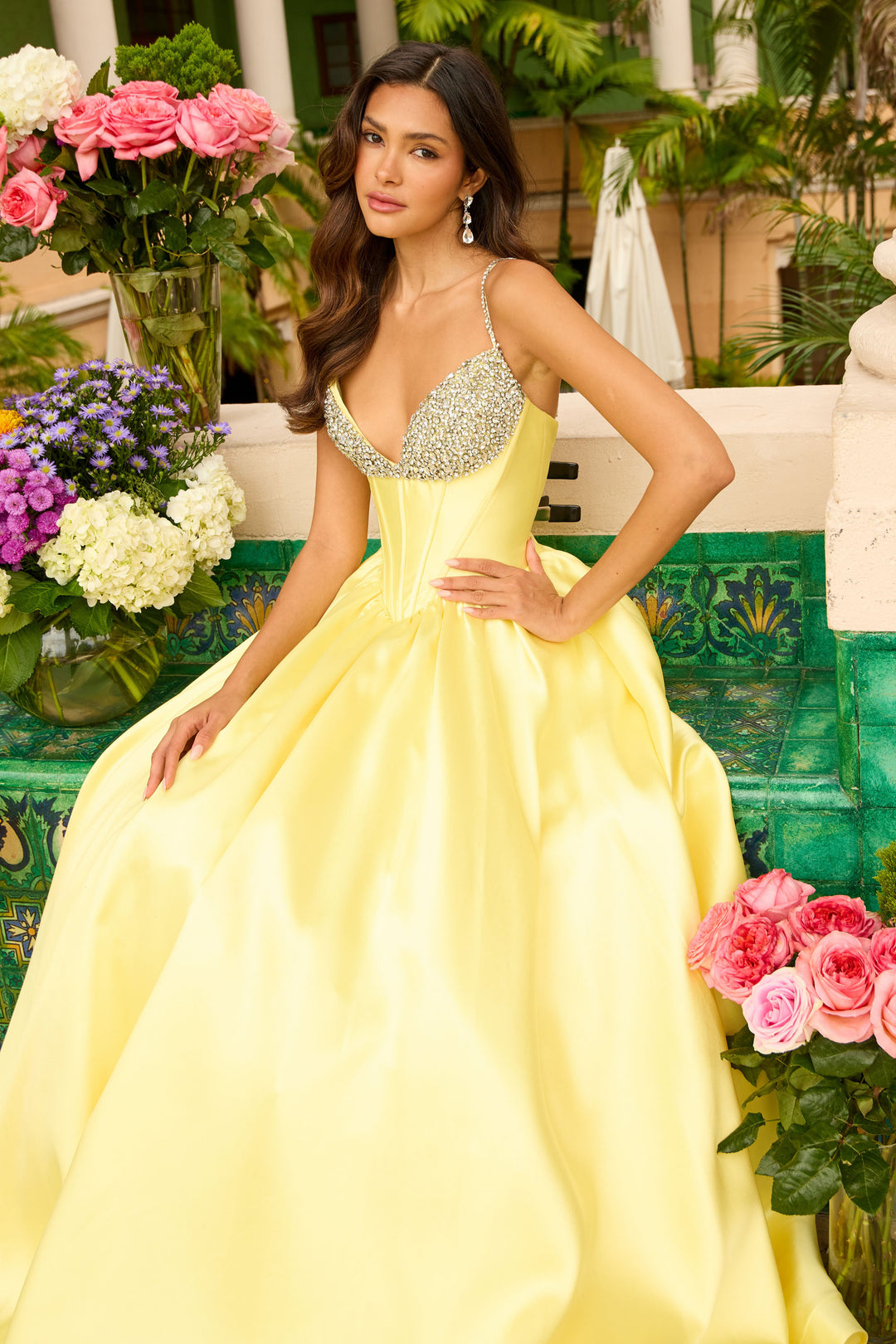 Prom Dresses Beaded Fitted Long Formal Corset Ball Gown Prom Dress Soft Yellow