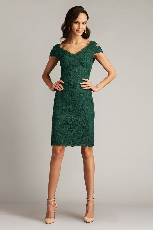 Tadashi Shoji BJF18382M Fitted Short Cocktail Dress