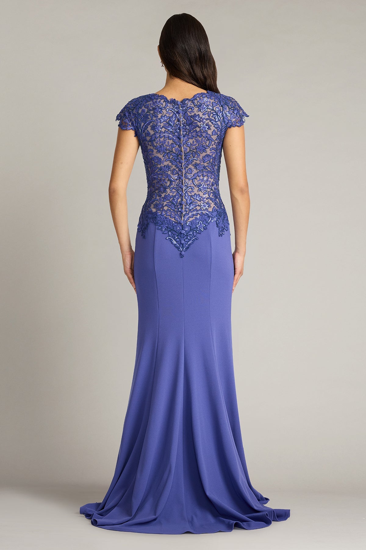 Bateau Floor-Length Lace Formal Sheath/Column Tadashi Shoji CJI26159L