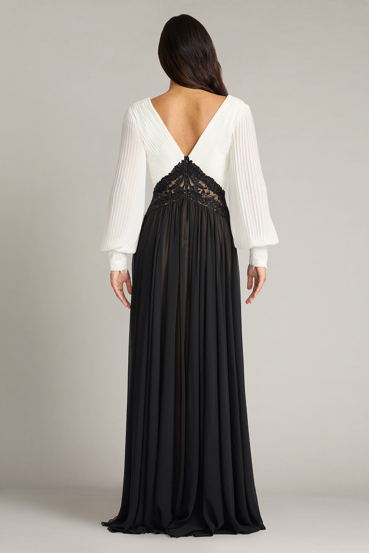 V-Neck Floor-Length Chiffon Formal A-Line Tadashi Shoji CJI26163L