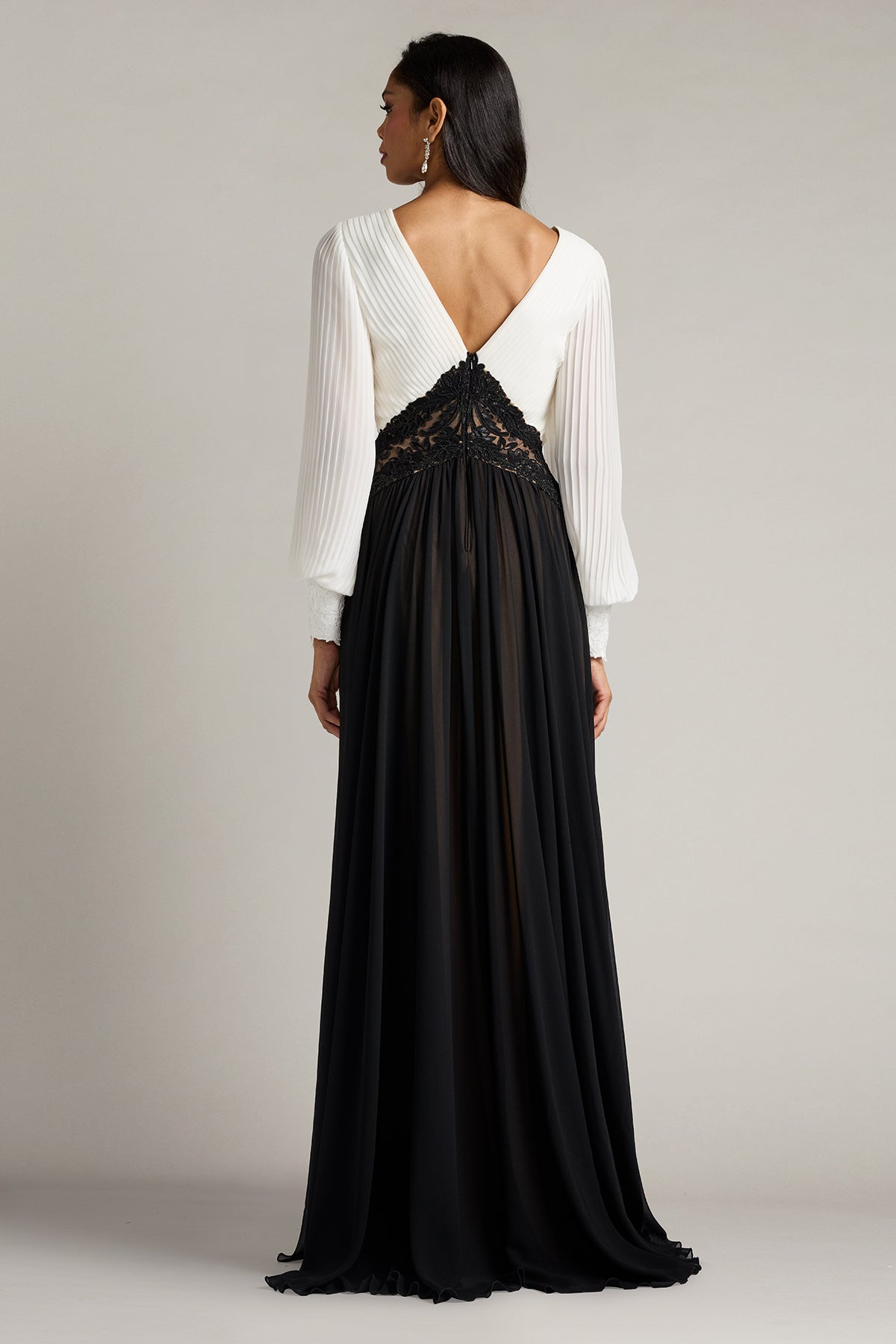 V-Neck Floor-Length Chiffon Formal A-Line Tadashi Shoji CJI26163L