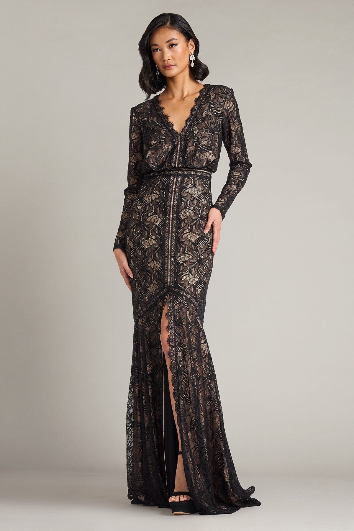 V-Neck Floor-Length Lace Formal Sheath/Column Tadashi Shoji CKI25158L