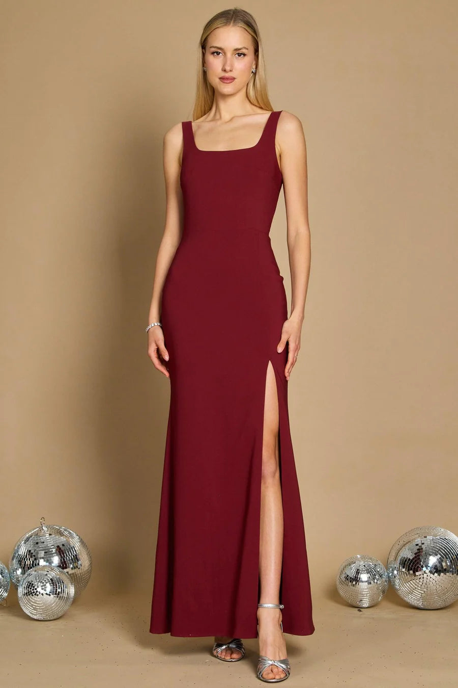 What Dress to Wear to a Rehearsal Dinner as a Guest and Bride? The Dress Outlet What Dress to Wear to a Rehearsal Dinner as a Guest and Bride? The Dress Outlet