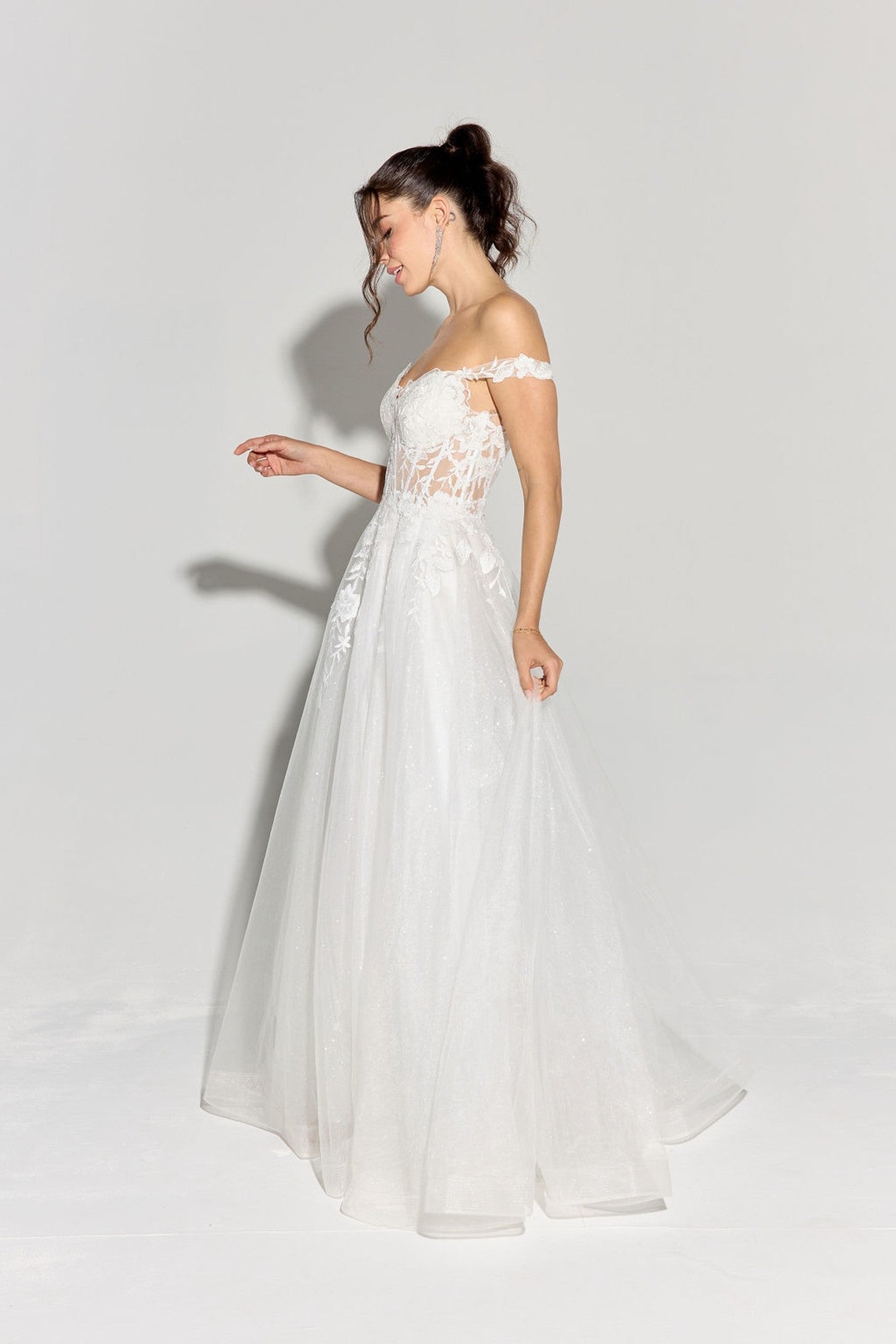 Wedding Dresses Corset Lace Bridal Long Beaded Wedding Dress Eureka Fashion EK128 Off White