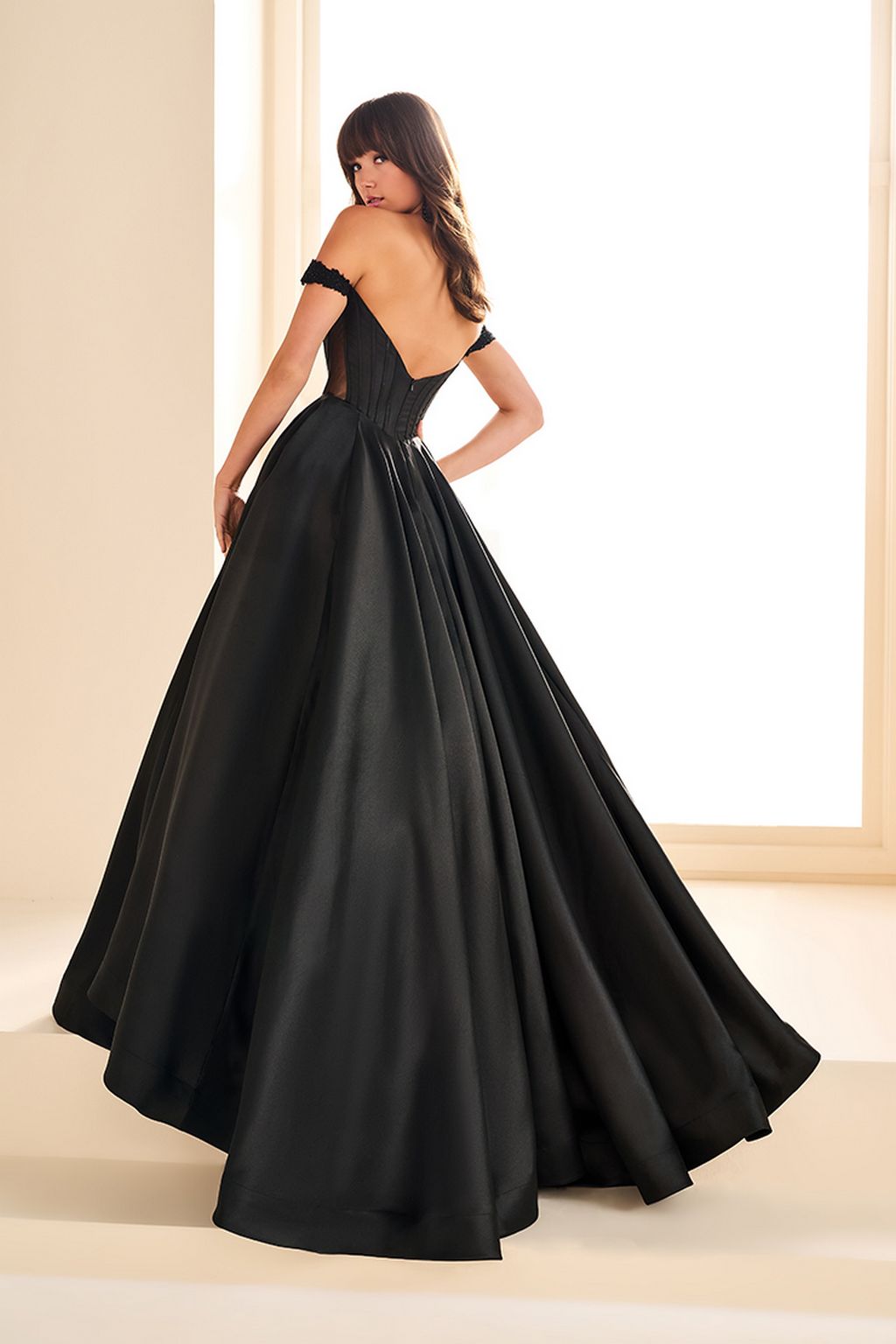 Prom Dresses Ball Gown Long Formal Beaded Prom Dress Black