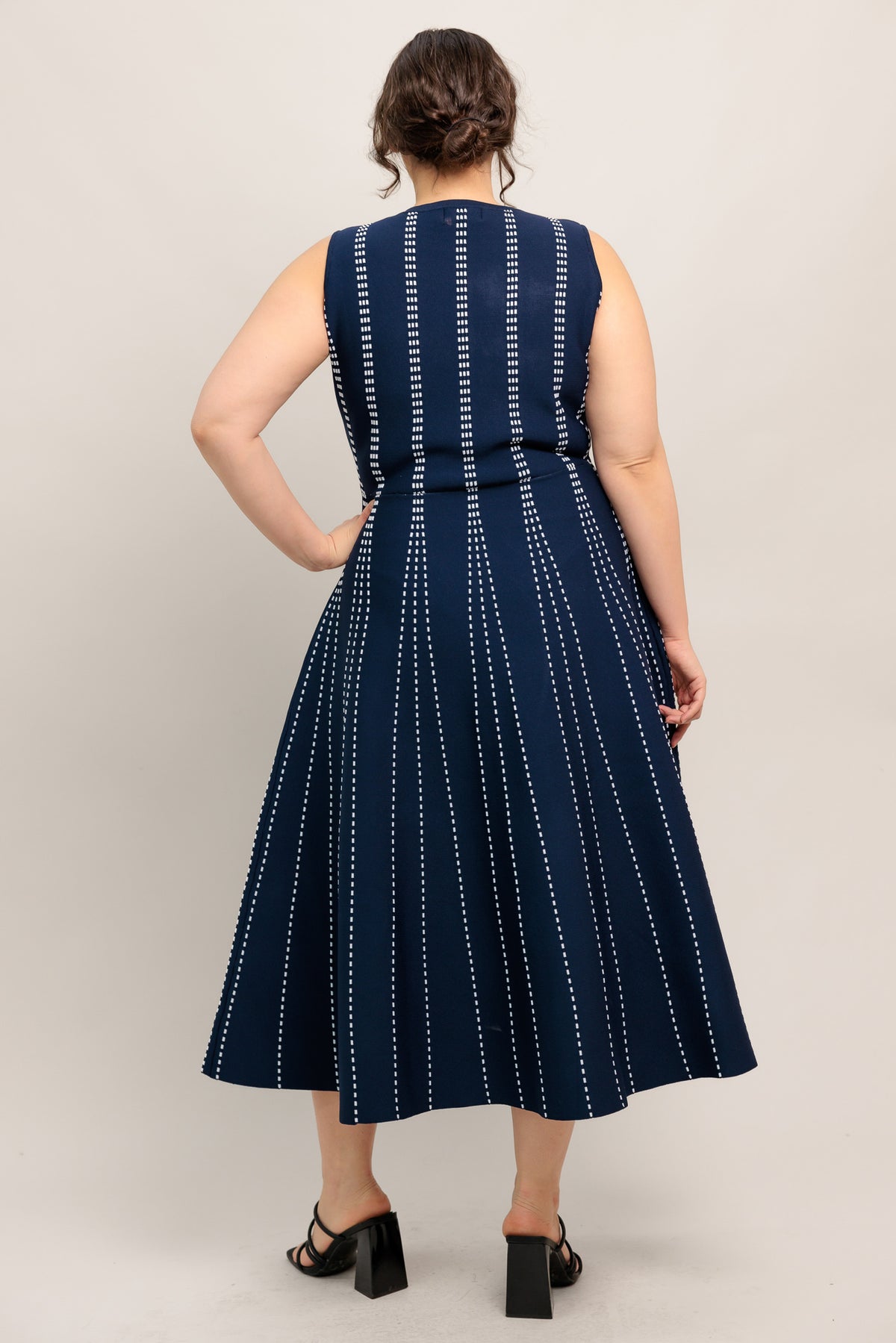 Navy/Whie Crew Neck Midi Knit Cocktail Dress with Vertical Pattern Flying Tomato FSW1433