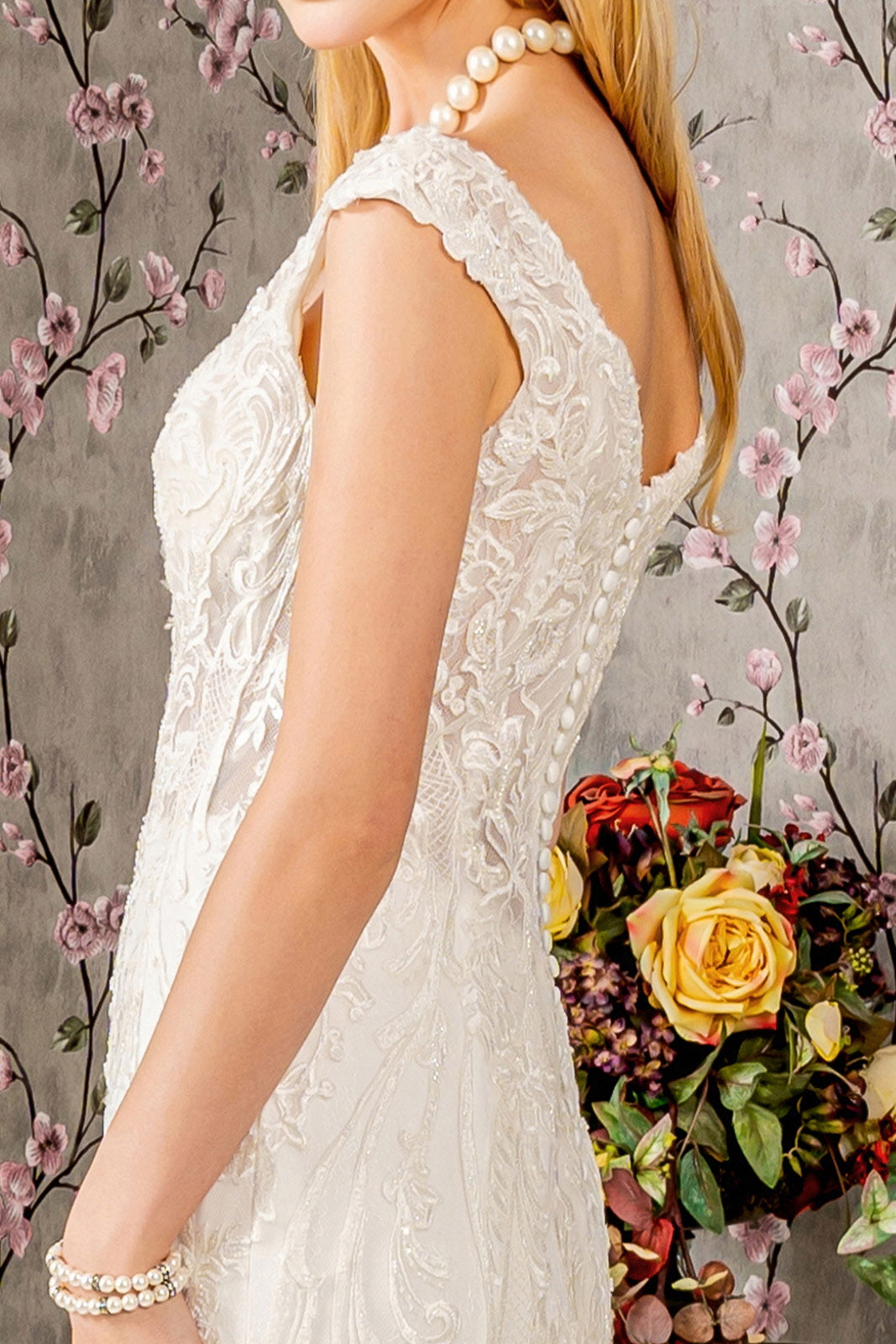 Long Trumpet Wedding Gown – The Dress Outlet