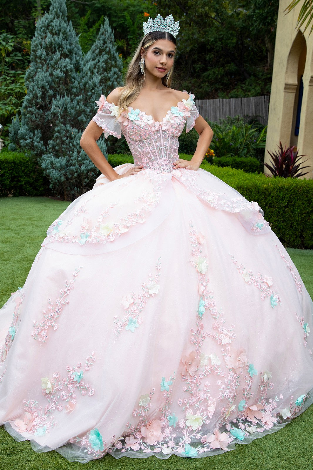 Quinceniera DressesLong Ball Gown Floral Applique Quinceanera Dress Blush