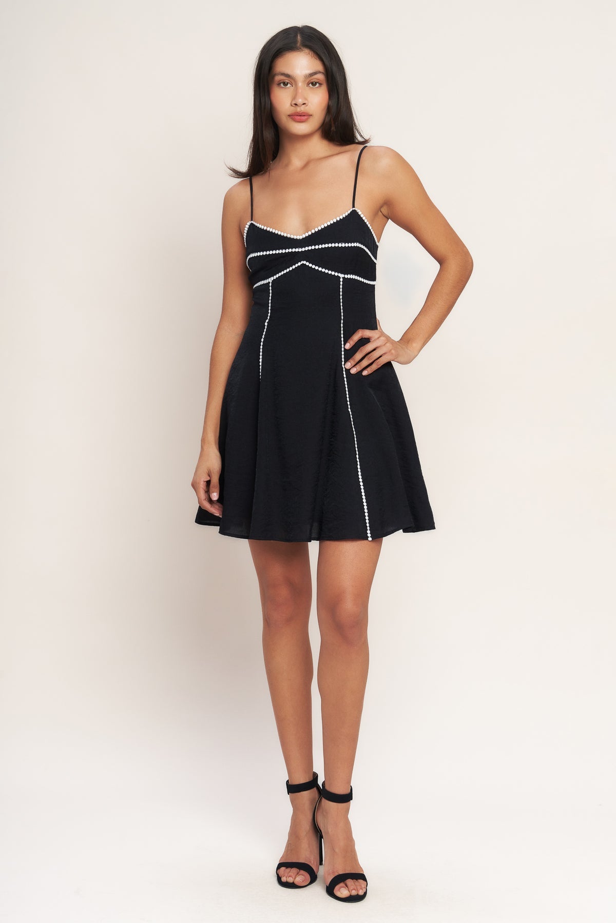 Black Sweetheart Short Cotton Poplin Cocktail Dress with Pearl Trim Flying Tomato ID22356