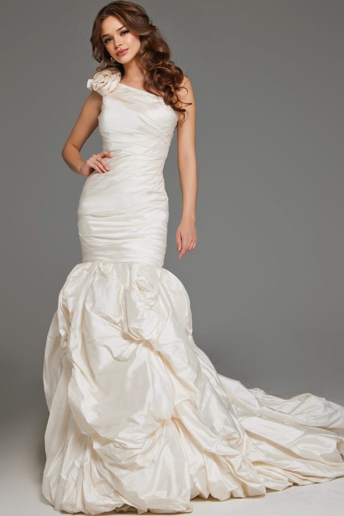 Wedding Dresses Mermaid Long Ruffle Wedding Dress Off-White