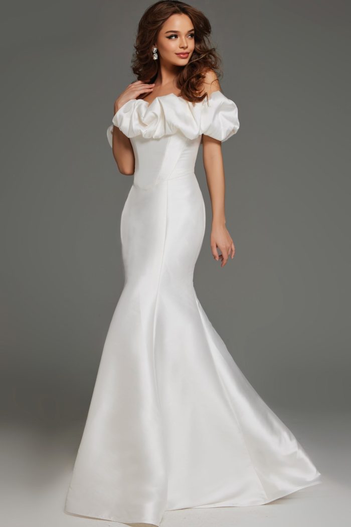 Wedding Dresses Long Bridal Gown Ruffle Sleeve Wedding Dress Ivory