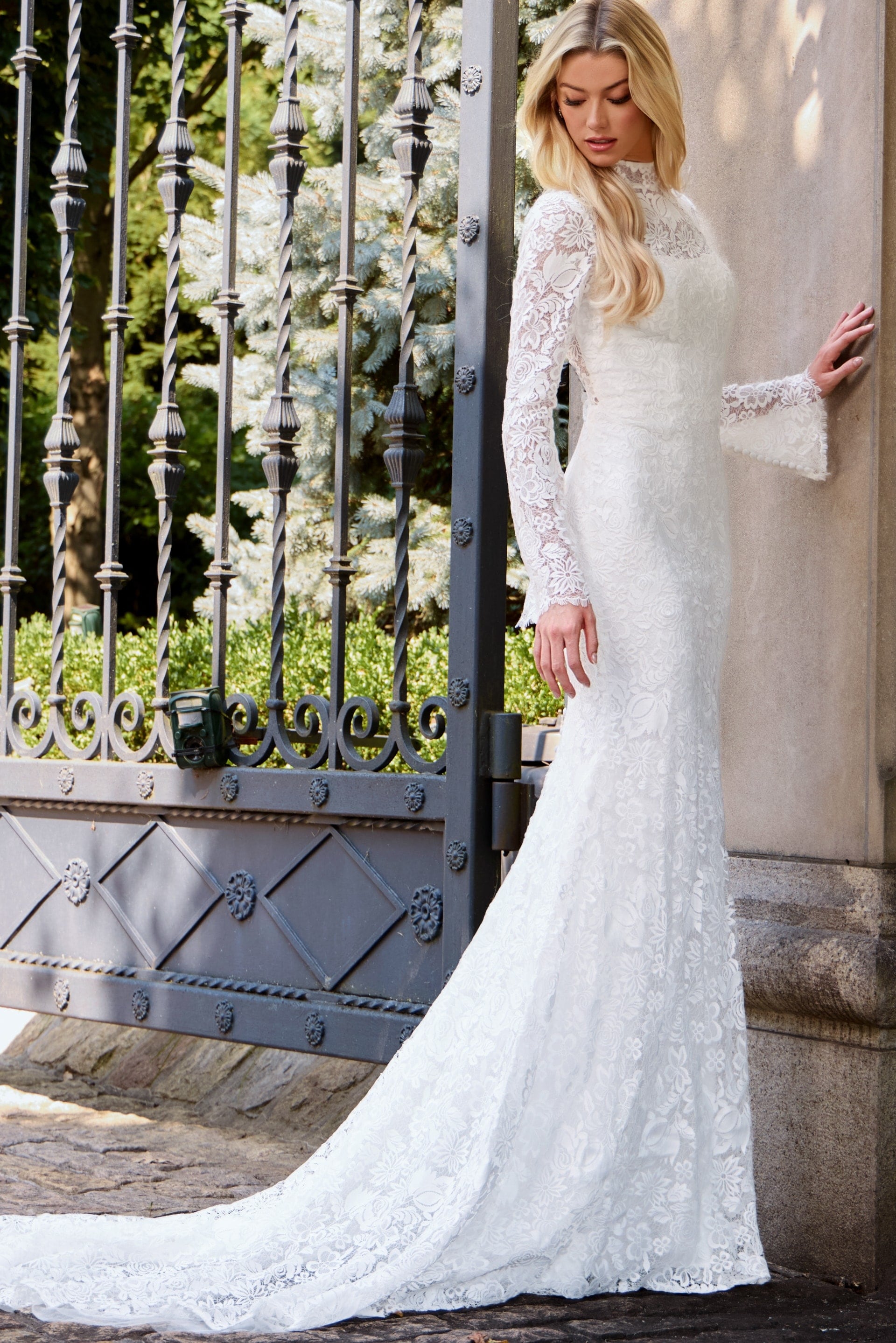 Crew/High-Neck Floor-Length Lace Wedding Mermaid/Trumpet Jovani JB45767