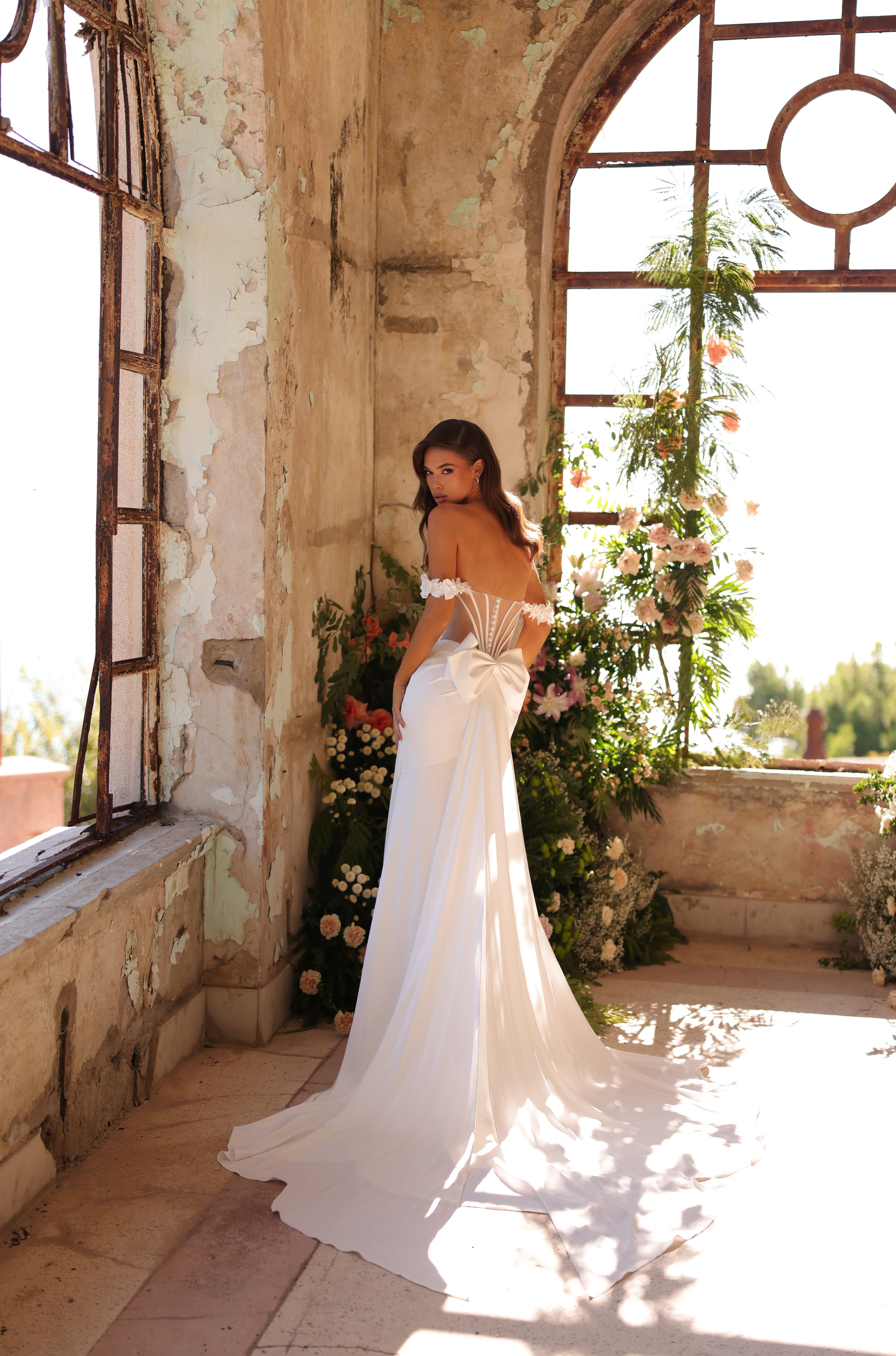 Wedding Dresses Long Fitted Wedding Dress Amarra 89135 Ivory/Nude