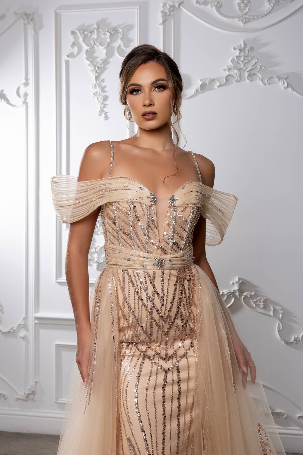 Off-the-Shoulder Floor-Length Tulle Prom A-Line May Queen RQ8224