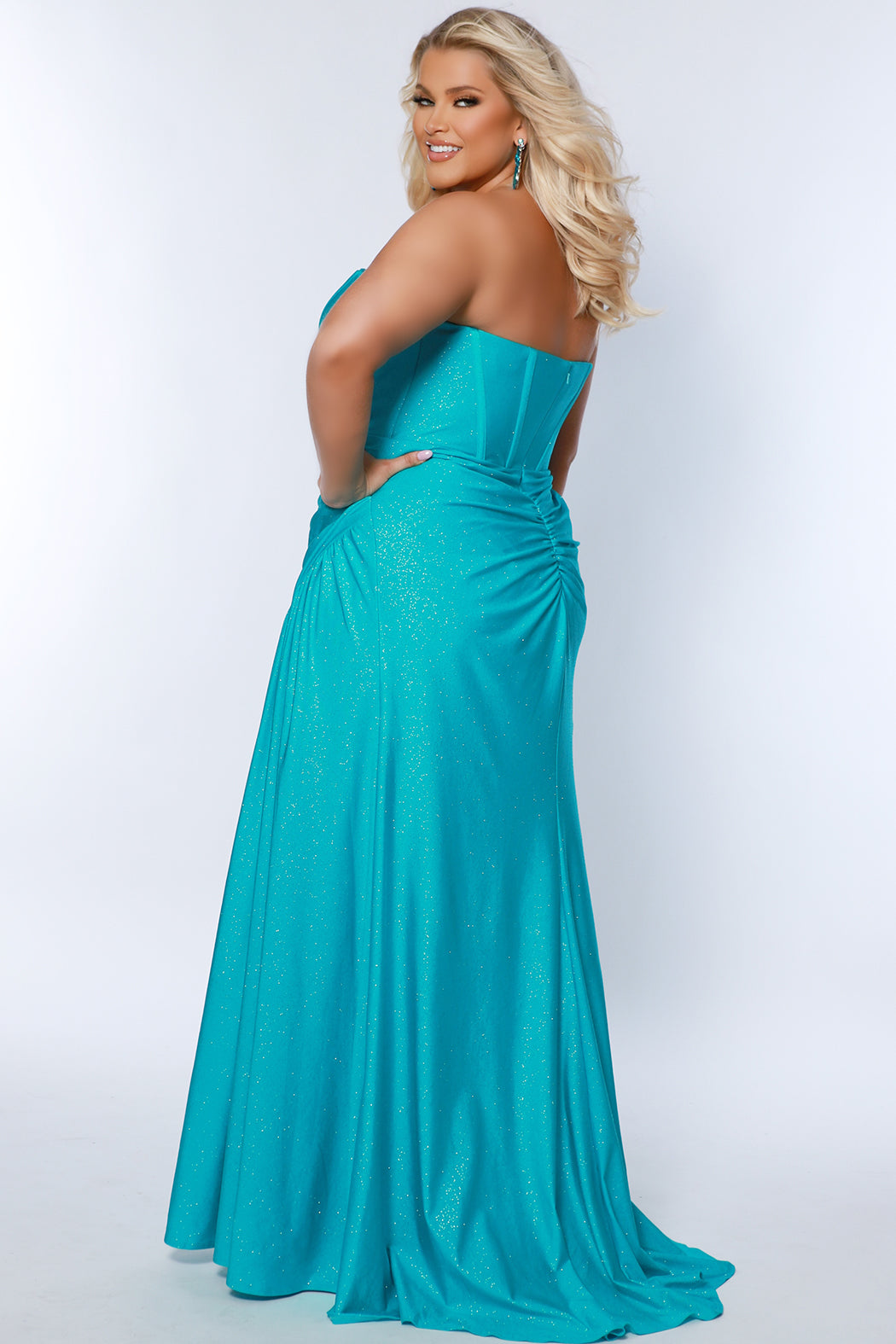 Sydneys Closet C7390 Long Plus Size Formal Fitted Prom Dress