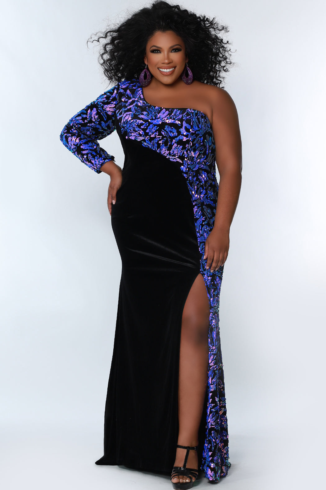 Sydneys Closet TE2222 Fitted Long Formal Plus Size Prom Dress