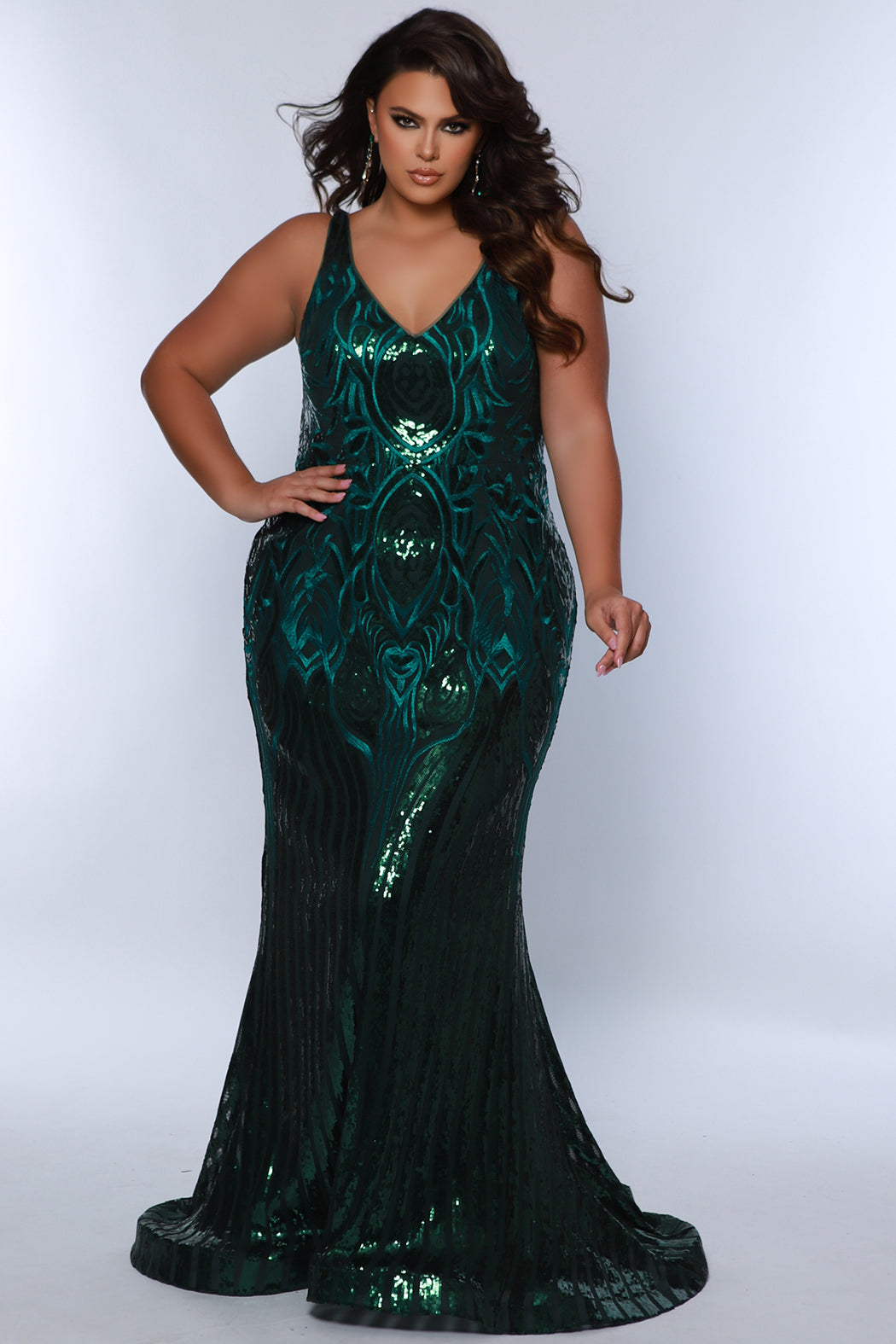 Sydneys Closet TE2408 Long Fited Formal Sequin Plus Size Prom Dress