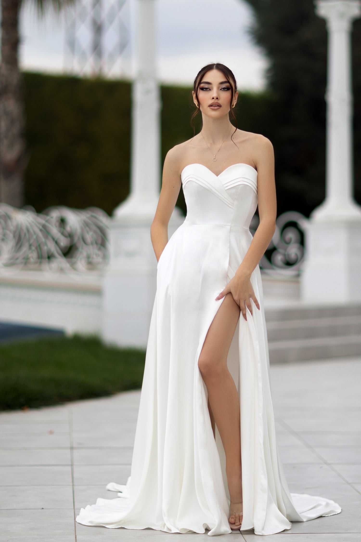 Tina Holly TW105 Wedding Ball A-Line Strapless Sweetheart Satin Dress - Off White / 6 Tina Holly TW105 Wedding Ball A-Line Strapless Sweetheart Satin Dress - Off White / 6