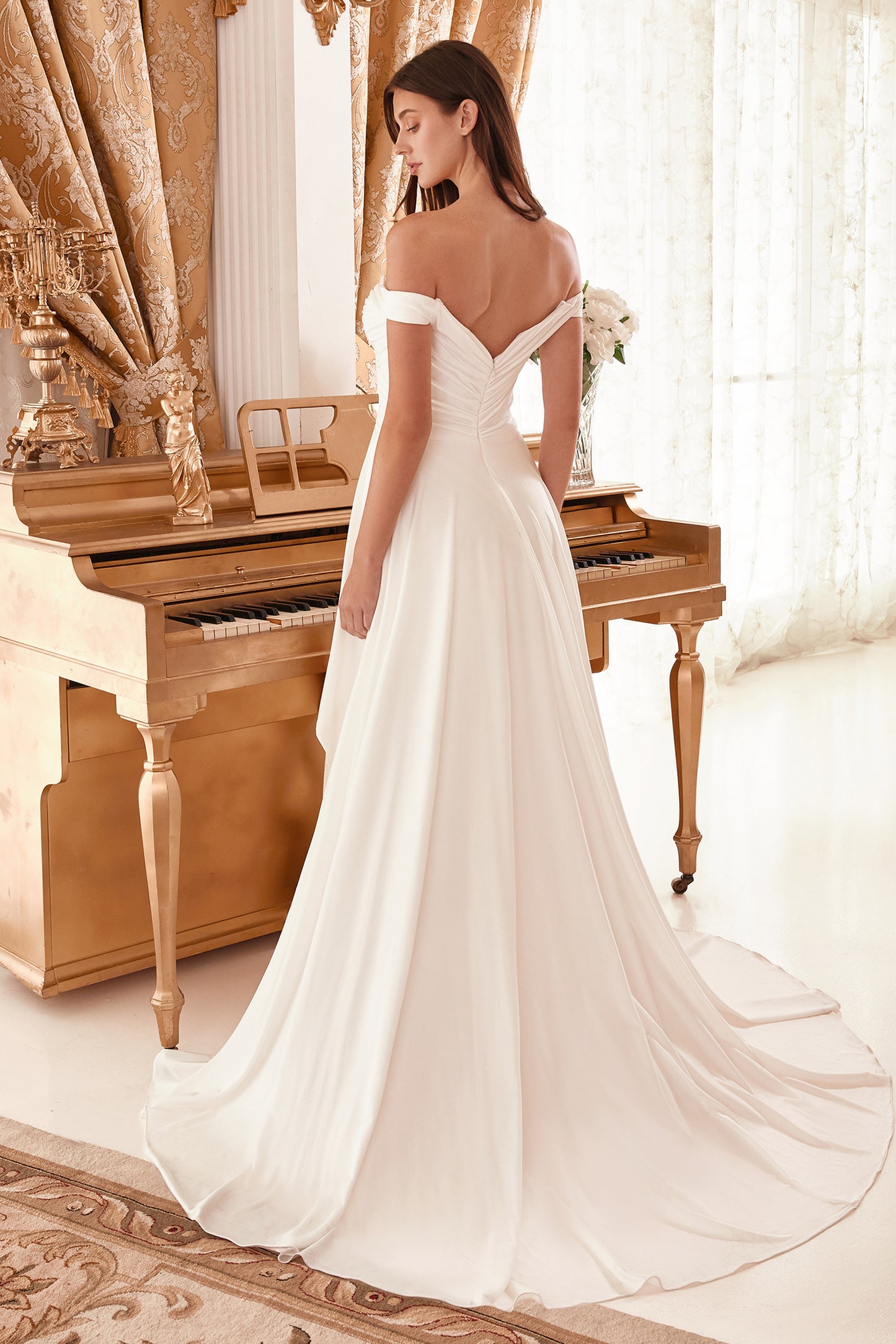 Wedding Dresses Drape Overskirt Wedding Gown Off White